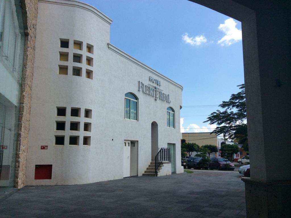 Hotel Fuerte Real Ciudad Guzman Zewnętrze zdjęcie